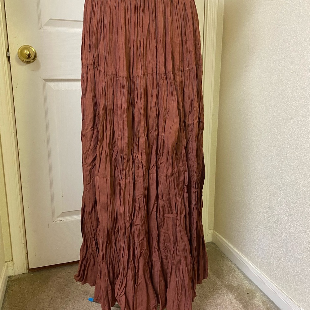 Rust Crinkle Maxi Skirt